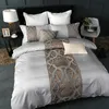 灰色の白いベッドシーツピローケース布団カバーセットラグジュアリー60Sエジプト綿クイーンキングダブルサイズ寝具セットベッドリネン210721