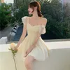 Örgü Kadın Yaz Mini Elbise Vintage Fransız Tarzı Kadın Straplez Ruffles Parti Zarif Lady Nazik Romantik Vestidos 210601