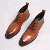 Botas de couro masculinas feitas à mão de couro genuíno botas de cano alto bico fino com cadarço sapatos sociais marrons botas básicas para homens