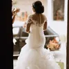 2021 Vestidos de novia de sirena Cristales de cuentas de lujo con 1/2 medias mangas Apliques de encaje Volantes Tren de barrido Vestido de novia por encargo vestido