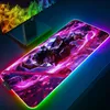 Poussions de souris Le poignet repose le tapis de bureau de coussin étendu pour le clavier anime PC Mousepads RGB Gaming Mousepad xxl 900x400 Deskmat Backlit2323578