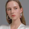 Hoop Huggie 2021 Trend Ohrringe für Frauen Damen Accessoires Ungewöhnlich Großhandel Ästhetische Modeschmuck Hochzeit Rosa