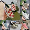 2023 Doudou Chaussures Casual Chaussures Femmes Chaussures Baskets Blanc Rose Classique Jacquard Denim Rétro Running Baskets Patinage Designer Chaussure