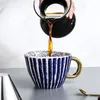 ゴールデンハンドルを持つマグカップ330ml形のコーヒーカップ手描きの創造的なセラミックマグ茶牛乳オートミール誕生日ギフトクリスマス