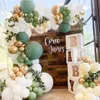 1 conjunto retrô Green Balloon Garland Kit Abacate Verde Balão De Casamento Aniversário Decorações Decorações De Bebê Decoração 211216