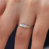 Okrągłe cięcie 03CTW 3 mm f Color Lab Hodown Moissanites Diamond zaręczynowy pierścionek ślubny w 10 -karatowym białym złotym i srebrze dla kobiet3798335