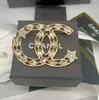 Ontwerper Merk Letter Sieraden Broches Hoogwaardig 18K Verguld Zilver voor Heren Dames Beroemd Geometrisch Bloemenpatroon Pins Broche Bruiloft Feest Kerstcadeau