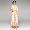 Kvinnors tryckt lång klänning 2021 Autumn New Maxi Dress High-end Elegant Lady Bow Dress Party Holiday Dresses