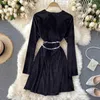 Lady Fashion Velvet Dress Women V-neck Retro Autumn Winter High Waist Thin Long Sleeve Elegant Vestidos Q091 210527