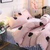 Dessin animé Pink Loue Sets 4pcs Soft Breathable Mignon Kids Bed Coup de couette coeur coeur Print Counders Couvrettes avec taie d'oreiller F1325193