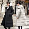 Piumino da uomo lungo Parka Cappotto 90% piumino d'anatra bianco Cappotto invernale da uomo Capispalla bianco Cappotto con cappuccio Moda uomo 211110