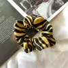 Vintage randiga söta kvinnor Scrunchie Elastic Bands Girls Headwear Scrunchy Loop Ponytail Holder Hårtillbehör 1313 B3