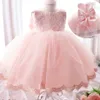 2019 Top Quality Flower Girls Vestidos para Casamentos Party Kids Branco Vermelho Primeiro Vestido de Laço Holy Little Toddler Junior Principal Q0716