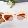 Официальные последние 0781S женские солнцезащитные очки мода личности кошка глаз рамка с серебряными бриллиантами и без бриллиантовых покупок Party очки UV400 дизайнер высочайшего качества