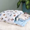 Kat Slaapzak Knuffel Cave Bed Hondenbedden Winter Zelfverwarmen Huisdier Huis met Kussen Japanse Futon voor Puppy Kleine Kitten Honden 210713