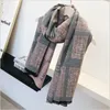 2021 Designer Cashmere Sciarpa per donne oversize classiche check shawls sciarpe shawl a quadri di lusso8982499