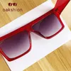 Solglasögon Oakshion Square Women Märke överdimensionerade vintage Gradient Sun Glasses Points Sunnies Female Eyewear Lunettes Kim Kardash201J