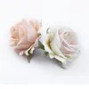 100pcs結婚式の装飾的な花の花輪シルクローズヘッド人工花