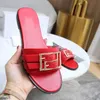 2021 Dames Mode Rood All-match Flat-hakken Sandalen Designer Antislip Zomer Wide-Head Jelly Schoenen Indoor Hotel Casual Slippers Grote Maat 44 45