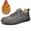 Zapatos informales de invierno para hombre, zapatos cálidos de felpa de cuero genuino, zapatos planos para exteriores para hombre con piel, calzado antideslizante, zapatos de alta calidad H1115