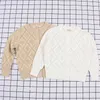 Maglione per bambini Autunno Inverno Cardigan lavorato a maglia in cotone Hollow-Out Lattice Baby Top Jacket 1-6Y Retro 211104
