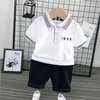 Moda Çocuk Giysileri Erkekler Spor Kıyafetleri Yaz Çocuk Kıyafetleri Pamuk Kısa Kollu Üstler Şort Bebek Giysileri 2-6 yıl