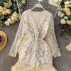 Сексуальная ночь V-образным вырезом с длинным рукавом Slim Lookged Couplet Playsuits Sequin Rompers Женский комбинезон J846 210527