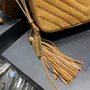 520534 Le dernier sac à bandoulière automne et hiver Avec gland Nubuck sac à main pour femme en cuir Messenger sacs pour appareil photo sac à main marron noir