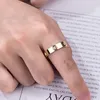 2021 Bague d'amour en acier inoxydable d'or avec des bijoux en cristal hommes bagues de promesse de mariage pour femmes femmes cadeau de fiançailles avec box1772162