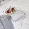 Designers de luxe Boston sacs à bandoulière classique rétro oreiller couleur changeante en cuir un sac à bandoulière mode seau Mini227y