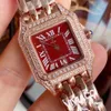 클래식 여성 지르콘 석영 스퀘어 팬더 시계 스테인레스 스틸 CZ 다이아몬드 로마 번호 사파이어 여러 가지 빛깔의 팬더 시계 27mm