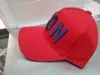 Klasyczna czapka z daszkiem Mężczyźni i kobiety Moda Design Bawełna Haft Regulowany Sportowy Caual Hat Nice Quality Head Wear
