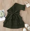 1-6 anni Ragazze Ruffles Abito monospalla Moda Army Green Spalla obliqua Multistrato Princess Girls Dress Q0716