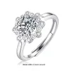 Hela billiga Chic Look Brilliant Cut Bröllop Band Sterling Silver 925 Moissanite 1 Engagemang Ringar För Kvinnor