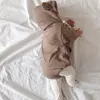 Autunno Inverno New Baby Body Orecchie da orso Neonati maschi Tuta in velluto Infantile Ragazze del bambino Tuta con cappuccio Vestiti 210413