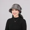 Beanie/Skull Caps Autunno e inverno Cappello da donna Scozzese di cotone Secchiello Moda Flanging Mother Elegante regalo Pros22