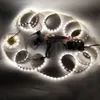 Super Bright 12V 3528 LED flexible tira luz fita IP20 não impermeável interior 60LEDS / M 8mm largura para cozinha de gabinete