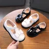 Ulknn الأطفال الأحذية الجلدية الأزياء الصلبة اللون الشقق الربيع الأحذية للفتيات أطفال 2021 الصيف الأميرة حزب الأحذية 23-33 210306