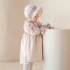 2pcs bébé fille robes smockées infantile smocks à la main robes enfants boutiques princesse vêtements enfant coton smock robe + chapeau 210615