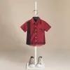 Sommar 2021 Nya Pojkar Kortärmad Klassisk Plaid Lapel T-shirts Toppar med Pocket Baby Boys Casual Shirt Barnkläder Q0716
