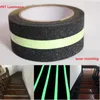 Signal de trafic Tape antidérapante PVC / PET Lumineux Tape auto-adhésif à usage d'escalier résistant à l'usure Mouline Arenacée antidérapante prévenir Sticker glissant