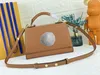 Hoge kwaliteit dames cosmetische tassen gevallen mode flip over lederen brief goud gespling enkele schoudertas messenger handtas M57584 luxe display feestdoos