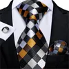 Papillon Moda Plaid Cravatta da uomo Set Alta qualità 8 cm Larghezza Collo Fazzoletto Gemelli Regalo di nozze d'affari per gli uomini DiBanGu