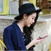 Retro Cappello Fedora Donna Uomo Cappelli a tesa larga Donna Cappello di feltro Ladies Vintage Fedoras Uomo Casual Cap Donna Uomo Top Caps Primavera Autunno Inverno Accessori moda all'ingrosso