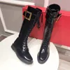 Z pudełkiem Kobiet Buty Luksusowe Designer Buty Marka Roge.r Viv Rangers Botki Kolana Strass Metal Klamra Niska Obcasa Okrągłe palceki Patent Skórzana skóra Kne.e wysokość 36 cm EU34-41