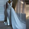 Casual Dresses Luxury Mermaid Overkirts Bröllopsklänningar Plus Storlek V Neck Pärlor Kristaller Brudklänning Tillbaka Lace Up Vestidos de Noiva