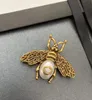 Broches de créateurs Gujia nouveau style verre perle abeille vêtements broche polyvalente mode populaire broche mode broche bijoux pour hommes femmes bijoux cjewelers
