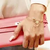 braccialetti braccialetti donna ragazza az 26 lettere oro argento oro rosa lega di zinco nodo pendente a cuore commercio all'ingrosso brevi braccialetti aperti
