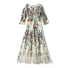 豪華なドレス秋のファッションデザイナーエレガントな花刺繍メッシュスリム女性高品質のヴィンテージロング210529