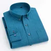 メンズスタイリッシュな格子縞のシャツカジュアル長袖の縞模様のソフトビジネス綿標準フィットシングルパッチポケット市松模様の男性トップ210609